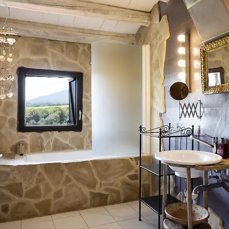 Can Patiras Bed and breakfast